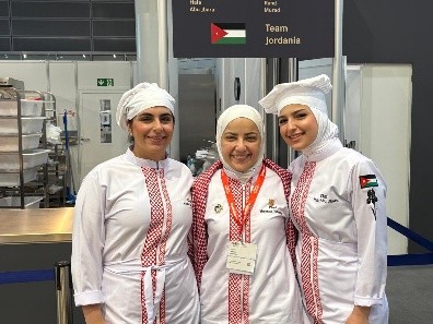 Team Jordania at the official competition station
